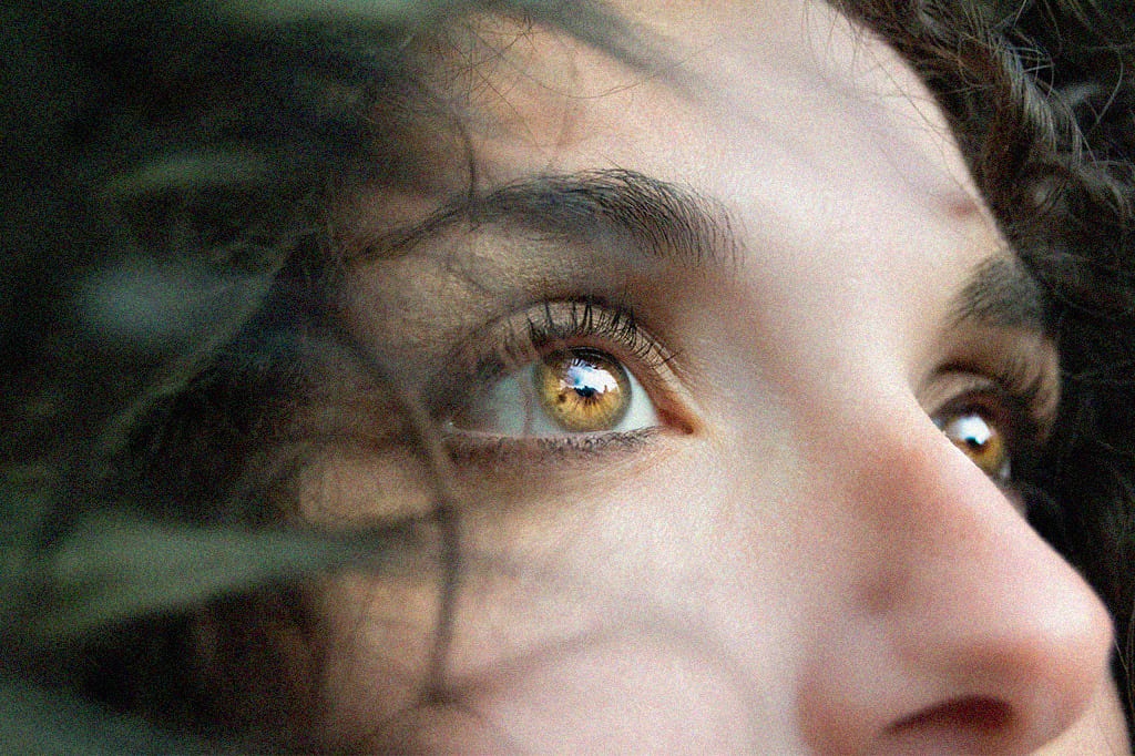 Sweet eyes（スィートアイズ）のホームページをご覧いただきありがとうございます。私たちがお客様と出会える喜び♪お客様が美しくなり、ご満足いただけるコンセプト『好きな人に見つめられる目へ』と導くアイサロンです。当店は日々技術・サービスもさらに高いものへ進化させ皆様にいつまでも美しさを求めていただけるようこれまで以上に努力していく所存です。